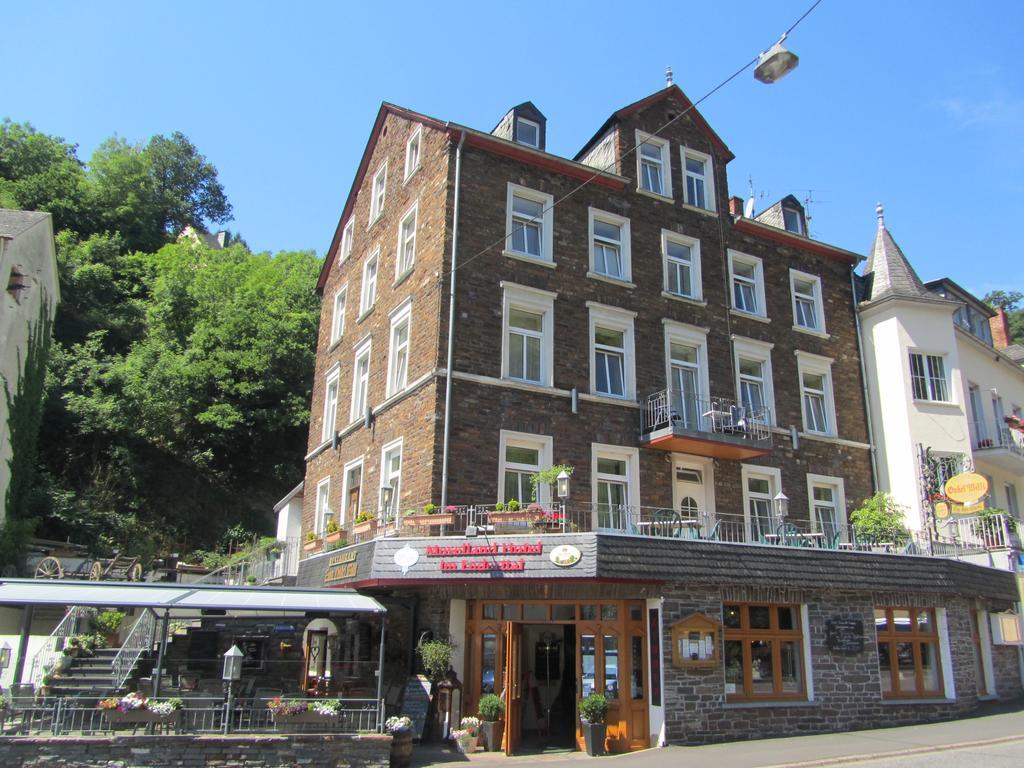 Moselland Hotel Im Enderttal Zum Onkel Willi Cochem Eksteriør billede